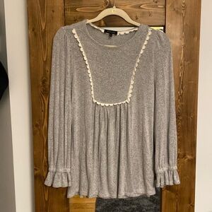 Roolee Gray Long Sleeve Sweater Size Small